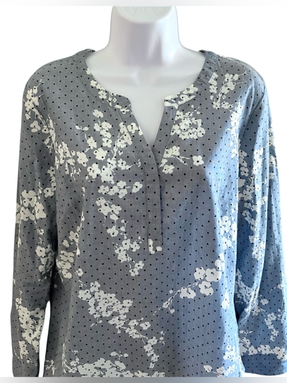 Talbots Shirt Large Blue Floral Polka Dot Long Sleeve Lightweight Cotton Popover